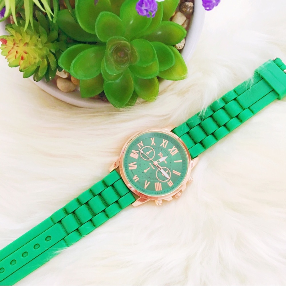 🍀 Geneva watch